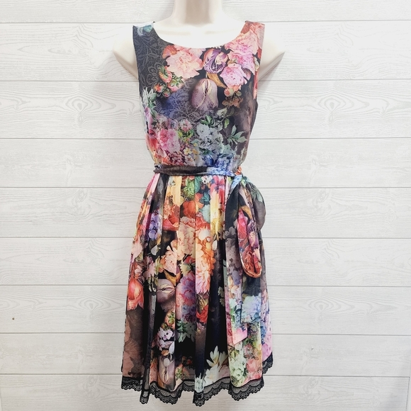 Betsey Johnson Gorgeous Dress - Picture 1 of 12